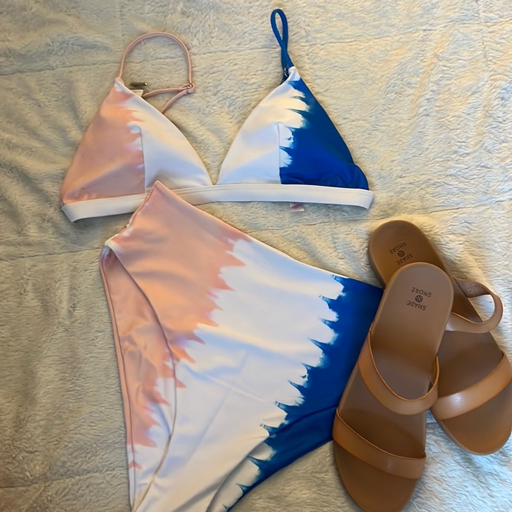 Brand New Pink Lily suit!